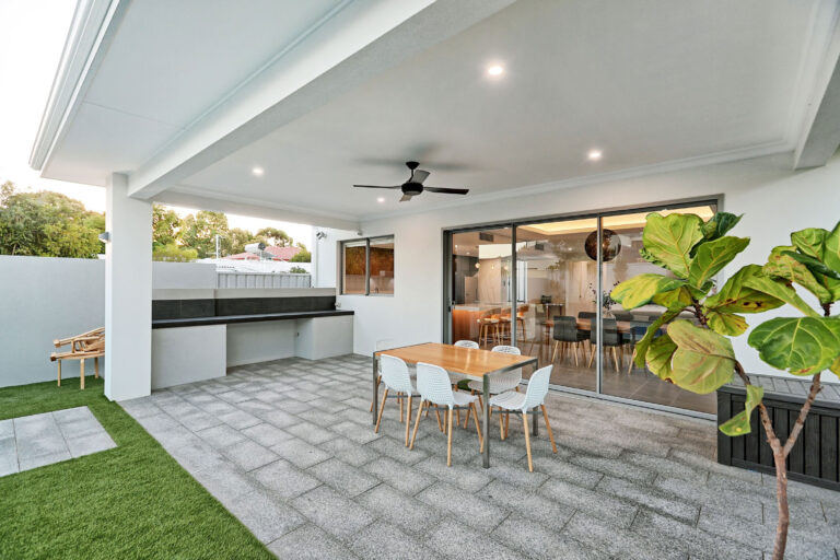 outdoor living in perth